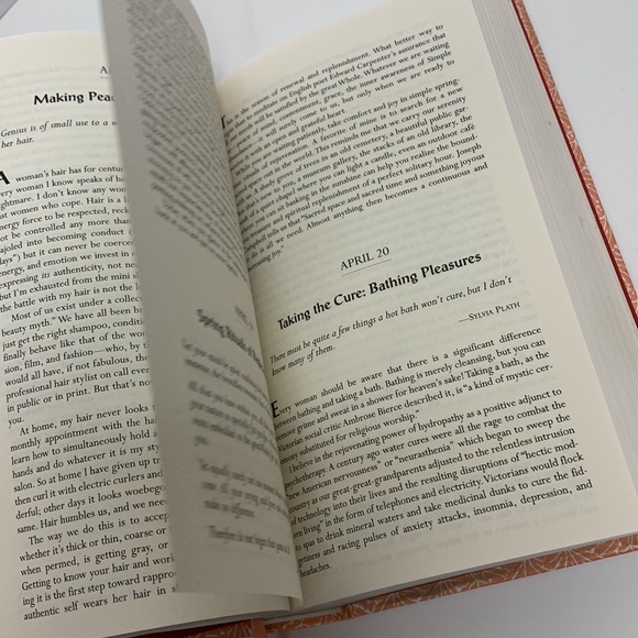 Book | Simple Abundance A Daybook of Comfort And Joy | Daily Find Your Authentic - Picture 8 of 11